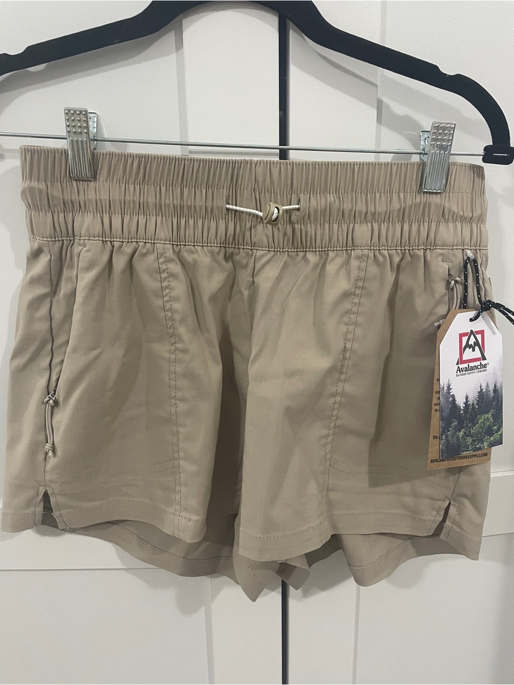 NWT Avalanche Women's Tan Elastic-Waist Athletic Shorts